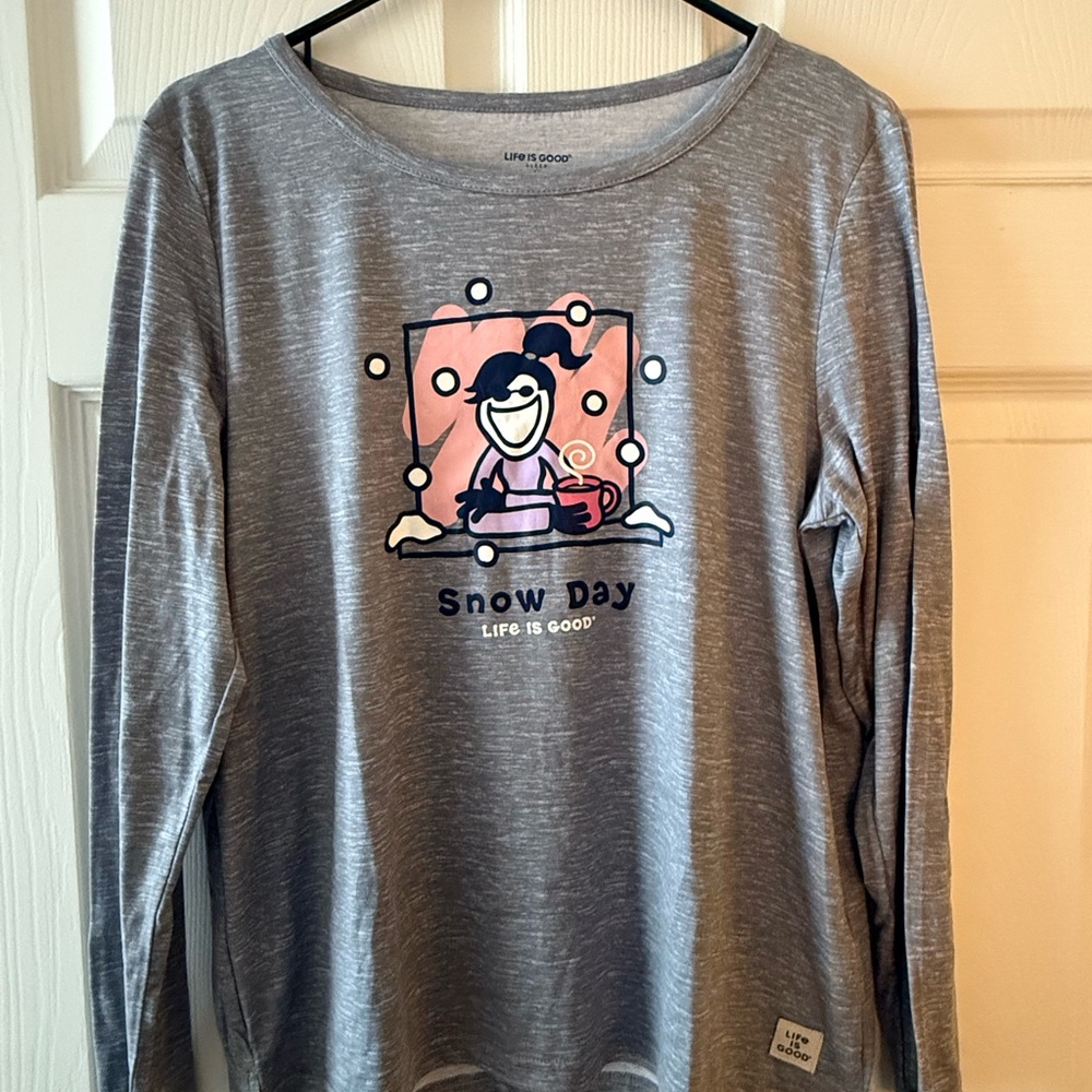 Life is Good Gray Long Sleeve Lounge Shirt